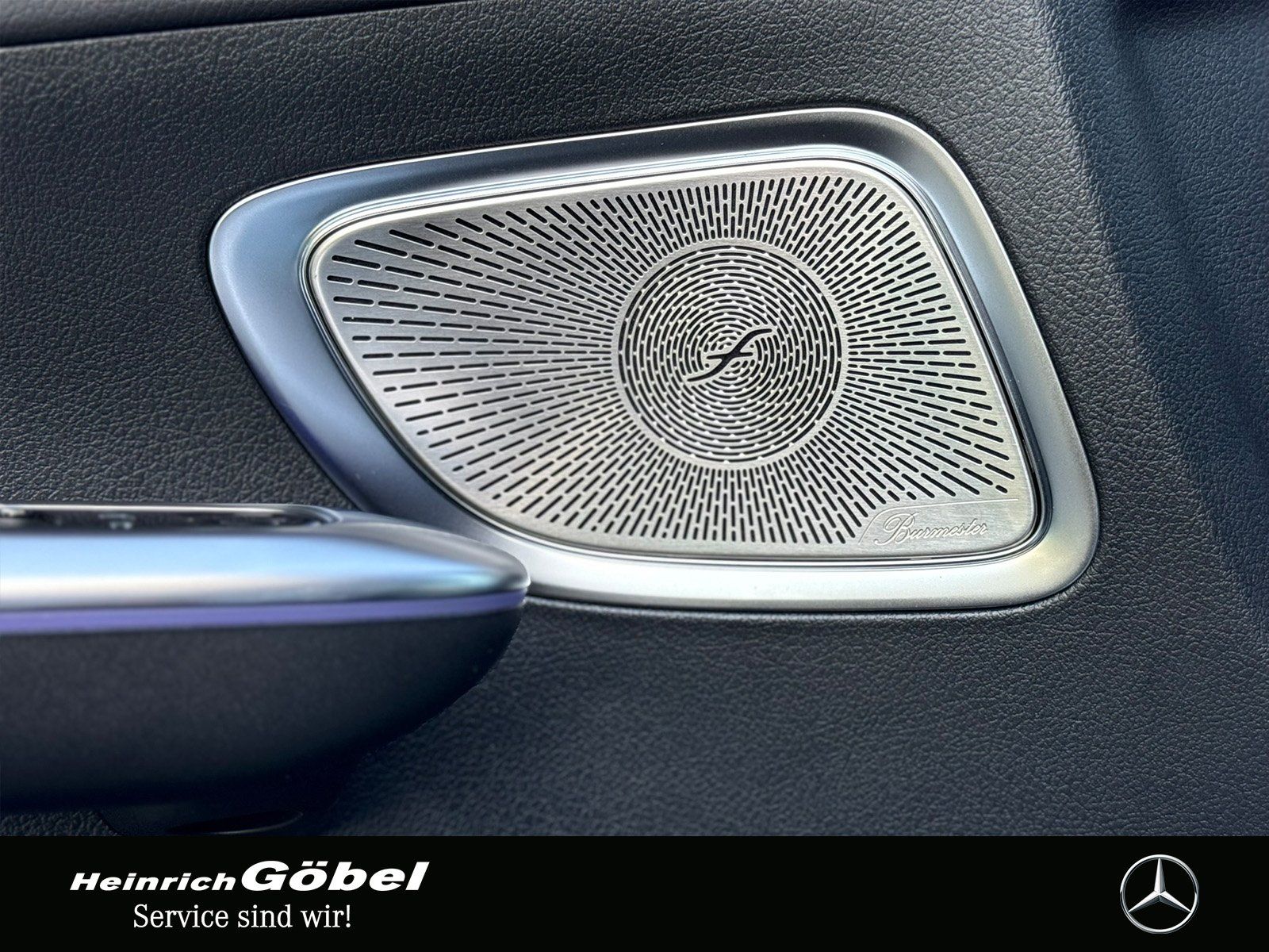 Fahrzeugabbildung Mercedes-Benz C 220 d T 4MATIC*AHK*BURMESTER*DIGITAL LIGHT*