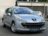 Peugeot 207 1.4 Sport Lim. 65KW  *1-HAND*KLIMA*ALUS*TÜV* - Peugeot 207 in Wiesbaden