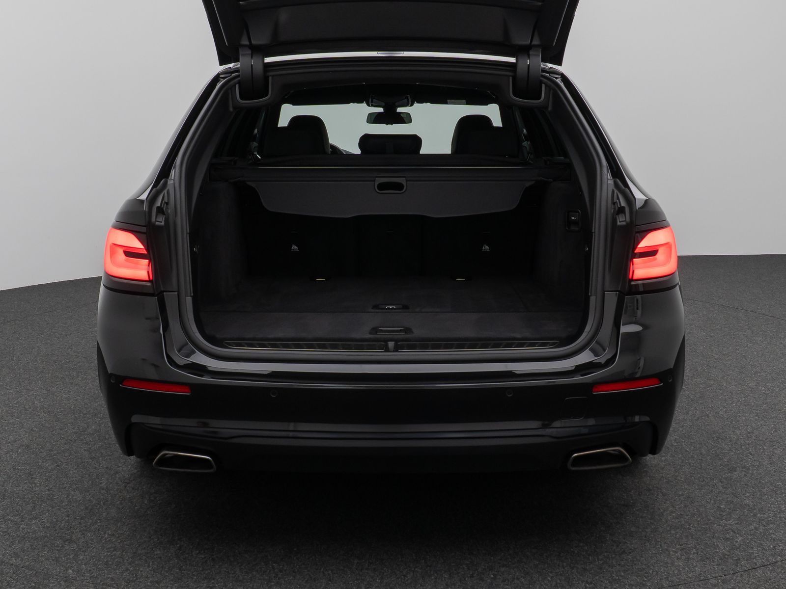 Fahrzeugabbildung BMW 530d Kamera DAB HiFi 4xKlima Leder Sport Alarm