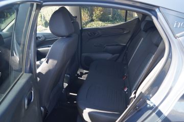 Hyundai i10 Trend AUT.-NAVI-ALU-TEMPOMAT-KAMERA-SHZG-PDC