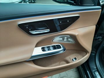 Mercedes E 220 - 6