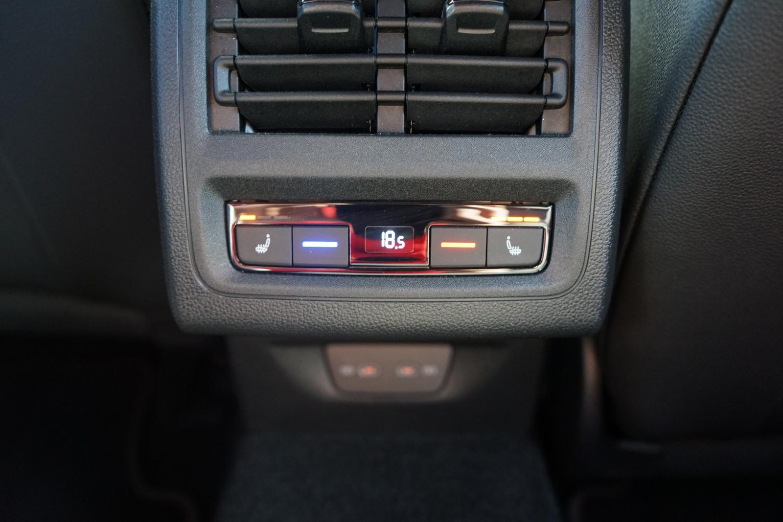 Volkswagen Golf VIII 2.0 GTI DSG LED ACC Leder Standheizung, миниатюра 13