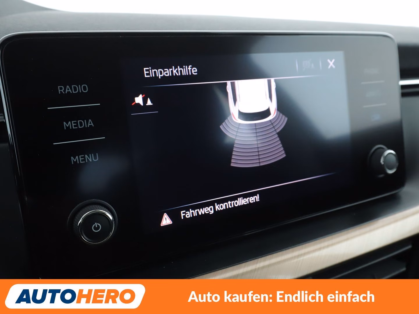 Skoda Kamiq 1.0 TSI Style Aut. *LED*TEMPO*PDC*SHZ*ALU*