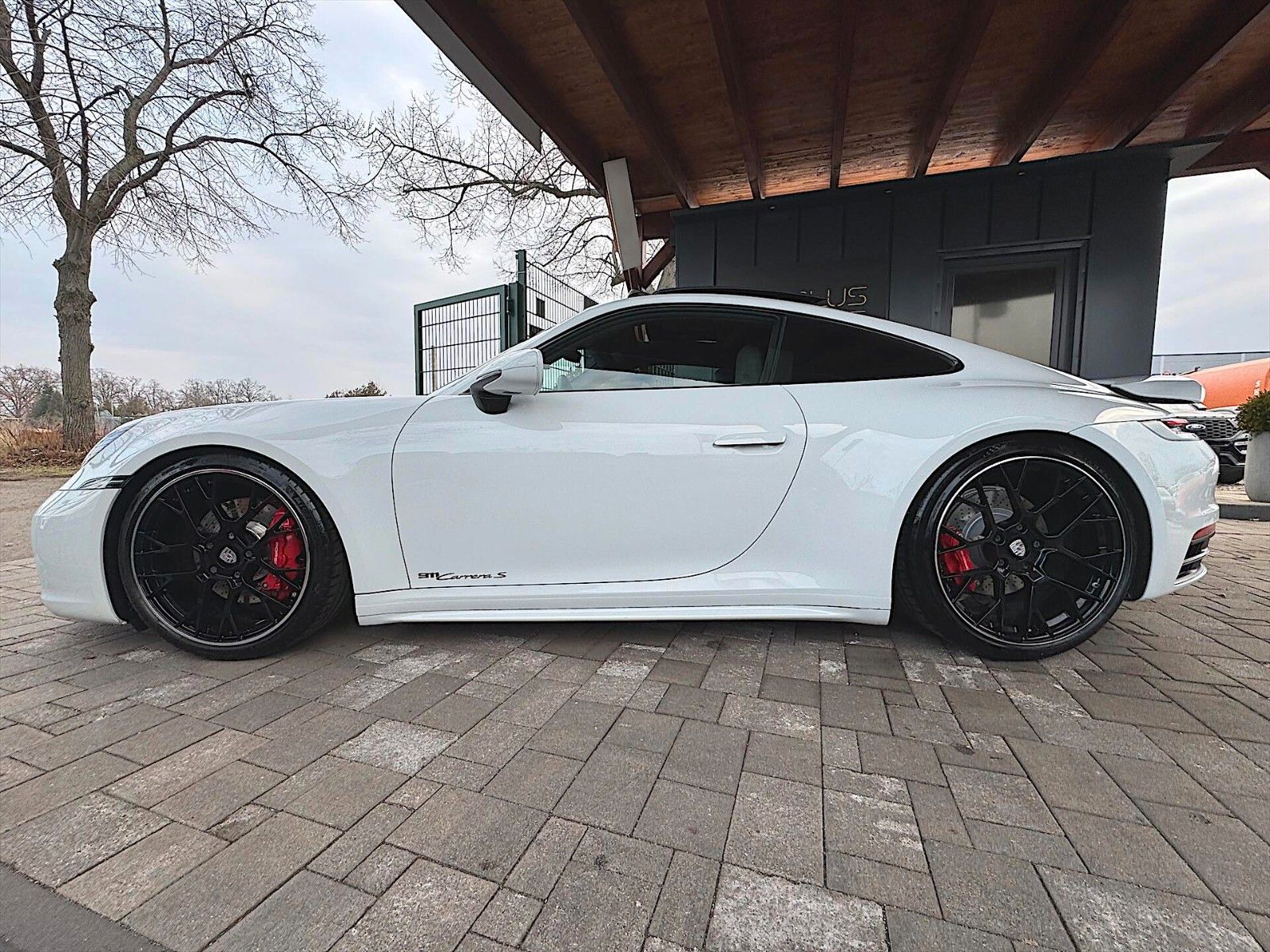 Fahrzeugabbildung Porsche 992 911 Carrera S Sport Chrono+ *LED*PANO*ACC*