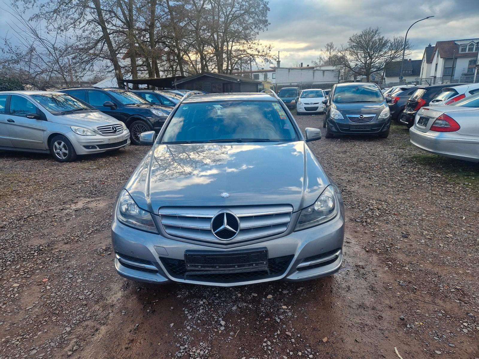 Mercedes-Benz C 180 C T-Modell C 180 T CGI BlueEfficiency
