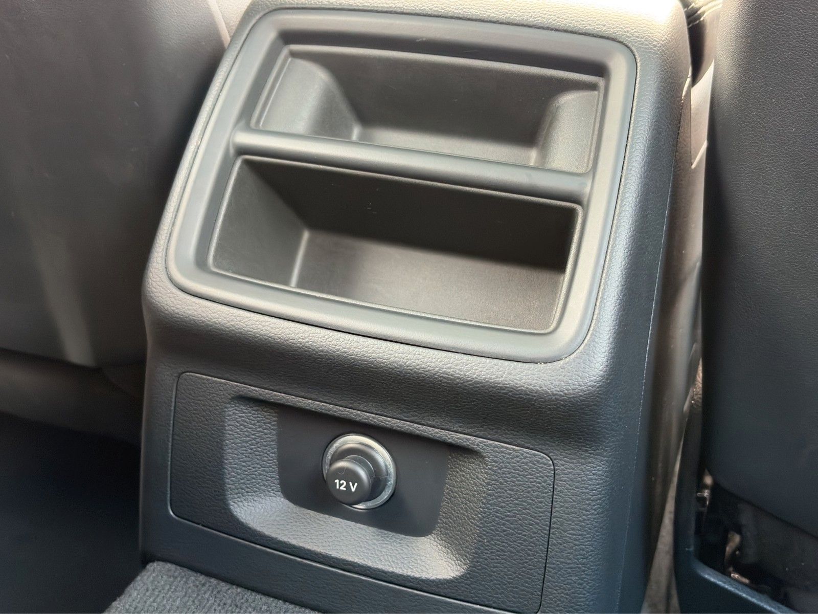 Fahrzeugabbildung Audi A4 Avant DSG quattro S Line*Pano*AHK*LED*SHZ*