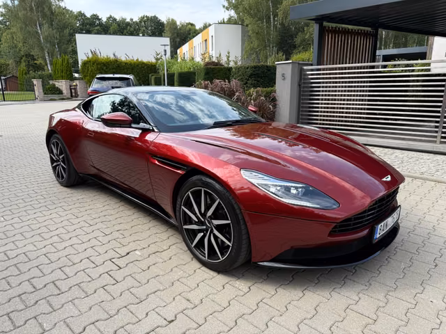 Aston Martin DB11 5.2 V12 