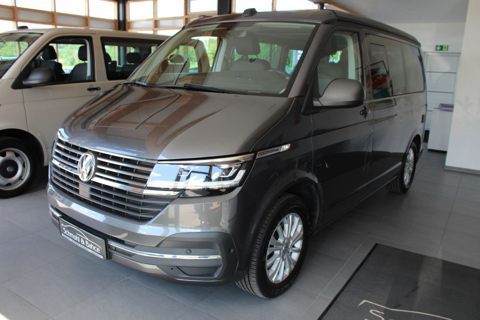 Volkswagen T6.1 California 2.0 TDI DSG Beach Tour FWD