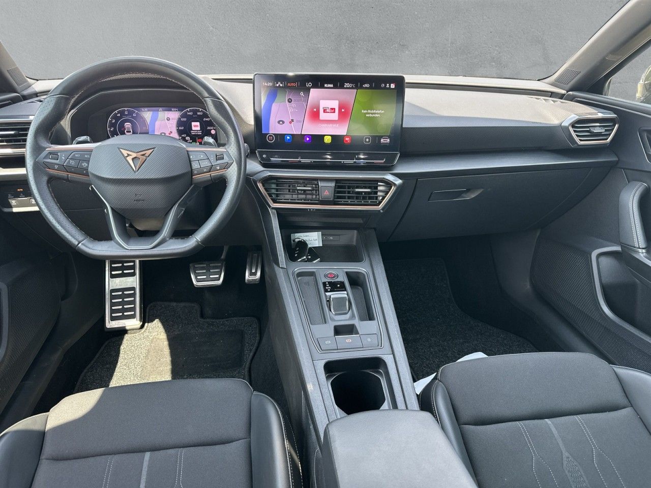 Fahrzeugabbildung CUPRA Leon 2.0TSI 245PS DSG-Navi-MatrixLED-Kamera* - mit KI generiert/bearbeitet