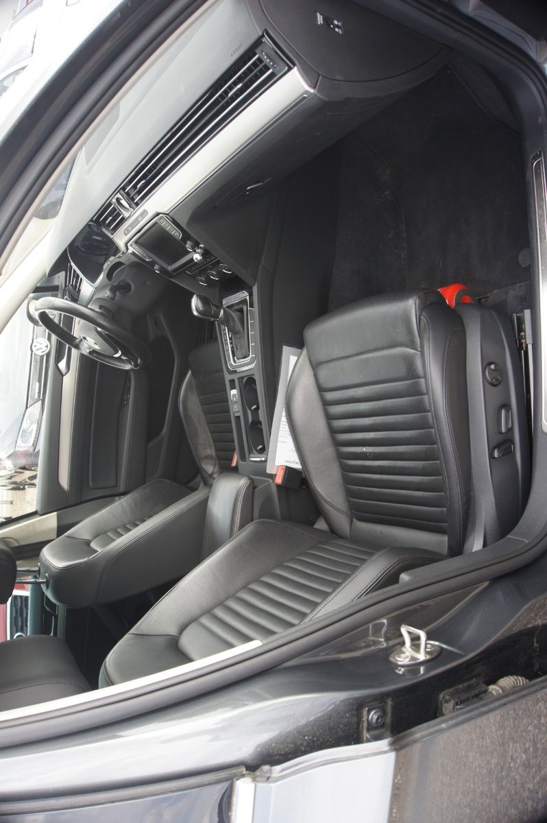 Fahrzeugabbildung Volkswagen Passat Variant Highline 4Motion PDC KAMERA PANO
