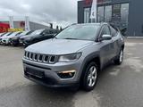 Jeep Compass Limited 4WD Automatik|ACC|KeyLess - silberne Jeep Compass