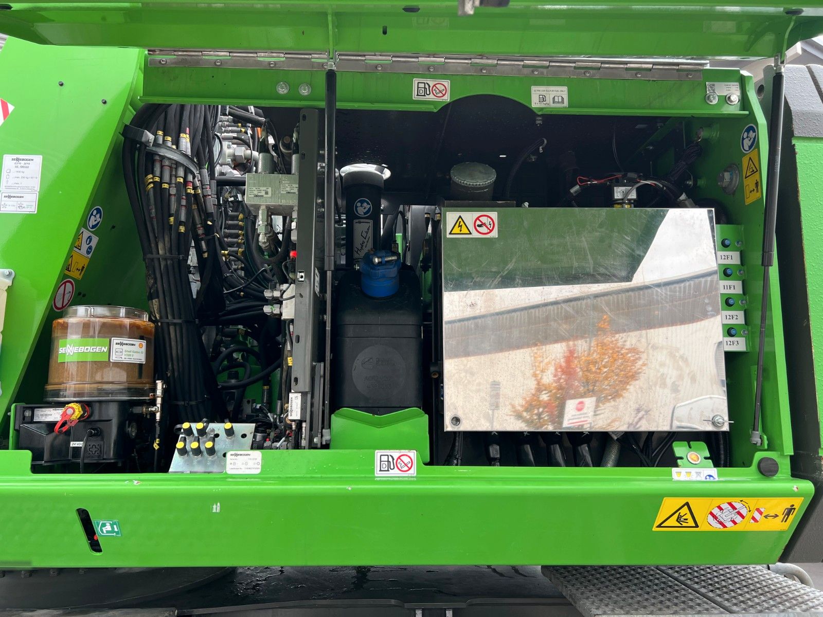 Fahrzeugabbildung Sennebogen 718 / inkl. Vosch Fällzange / nur 1.965h!