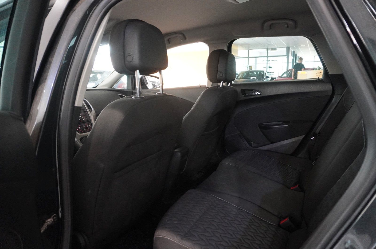 Fahrzeugabbildung Opel Astra J ST  2.0D ACTIVE SPORT/NEBEL/PDC/TEMP.