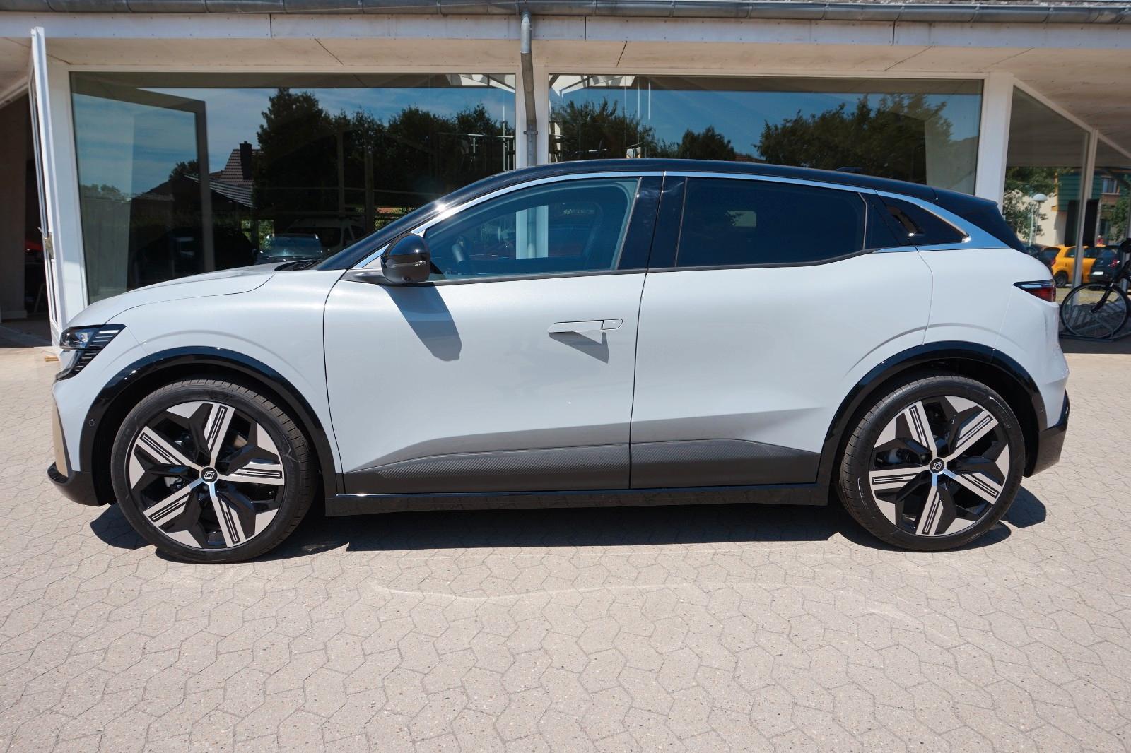 Renault Megane Paket Iconic EV60 220hp | SOH 96%!!