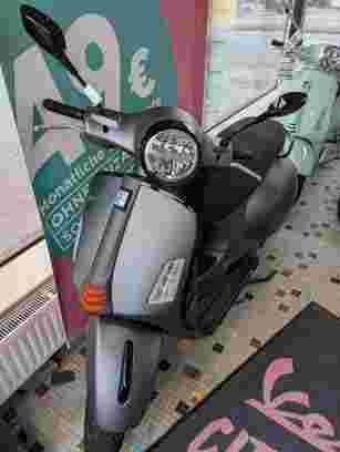 Vespa GTS SuperSport 125 ABS SUPER SPORT