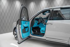 Cullinan Series II 2026 GREY/TIFFANY 4 SEATS