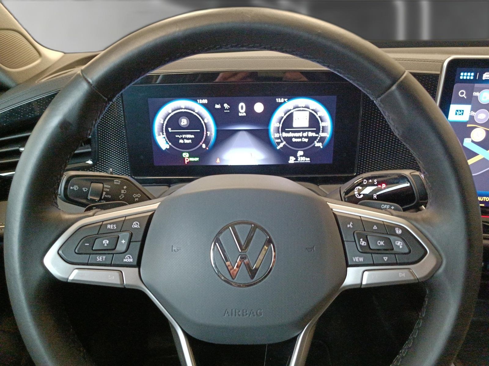 Volkswagen Passat - Bild 12