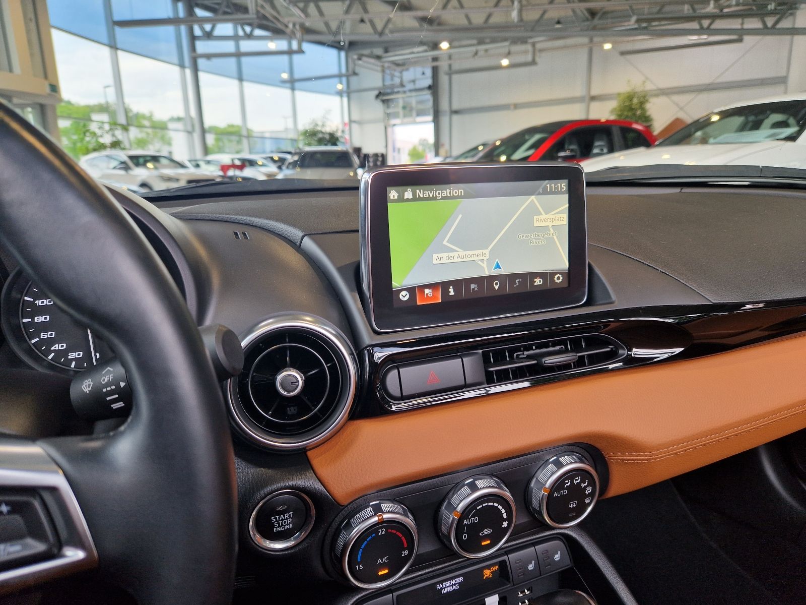 Fahrzeugabbildung Fiat 124 Spider Lusso LEDER NAV SHZ RFK ALU