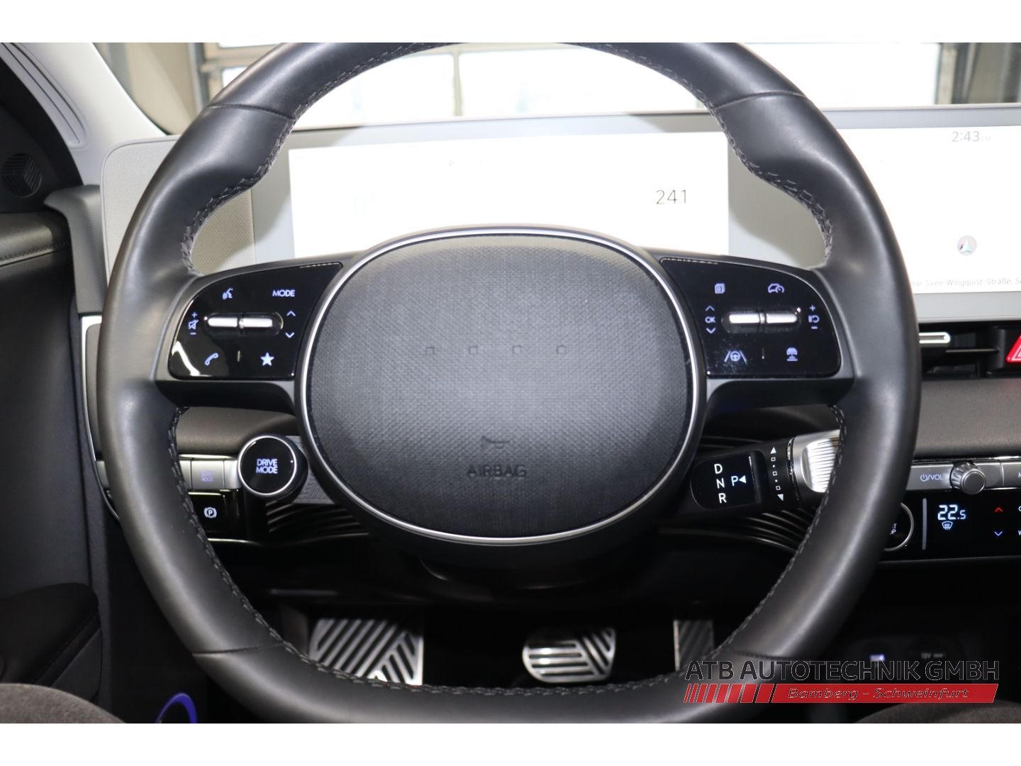 Fahrzeugabbildung Hyundai IONIQ 5 UNIQ 77,4 kWh 2WD 97,7% SOH HUD Navi Sou