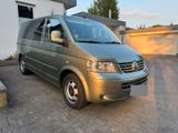 Volkswagen T5 Multivan 3.2 V6, Scheckheft - Volkswagen T5 Multivan mit Benzin-Antrieb: 3.2