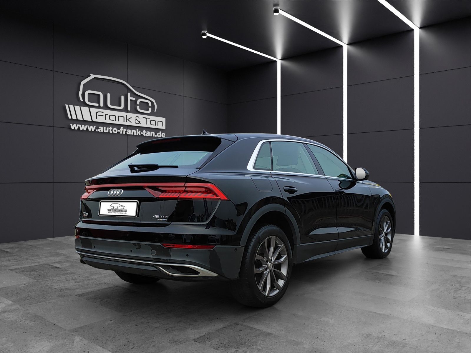 Fahrzeugabbildung Audi Q8 quattro*Navigation*SitzHZ*Apple*