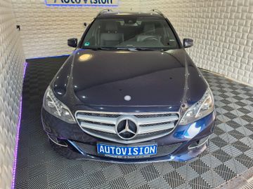 Mercedes E 200 - 2