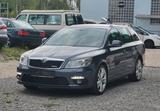 Skoda Octavia Combi RS Bi-Xenon Navi PDC - Skoda Octavia aus 2011: RS Combi