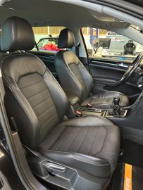 MYAUTOCENTER – Gebraucht- und Jahreswagen mit Werkstattservice in Pfaffenhofen Volkswagen Golf VII Variant Highline BMT *R Line*Navi*Xenon