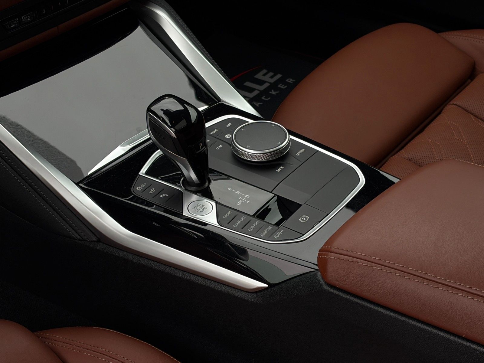 Fahrzeugabbildung BMW M440i xDr M Sport Pro Laser StHzg HUD HK S-Dach