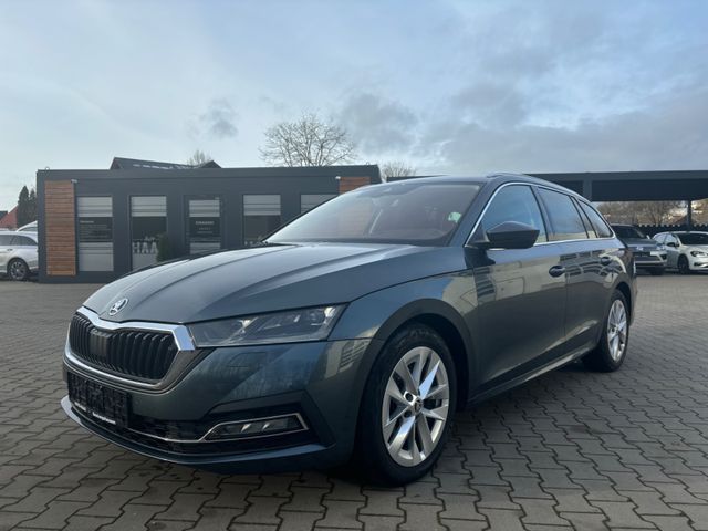 Skoda Octavia Combi First Edition Navi ACC Lane Sitzh