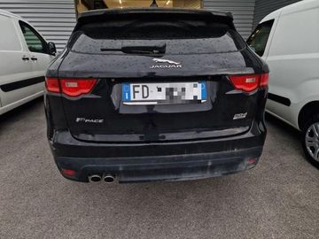 Jaguar F-Pace - 7