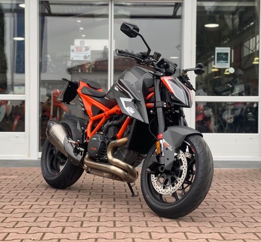 KTM 1290 Super Duke RR Top Angenbot, Neuwertig!