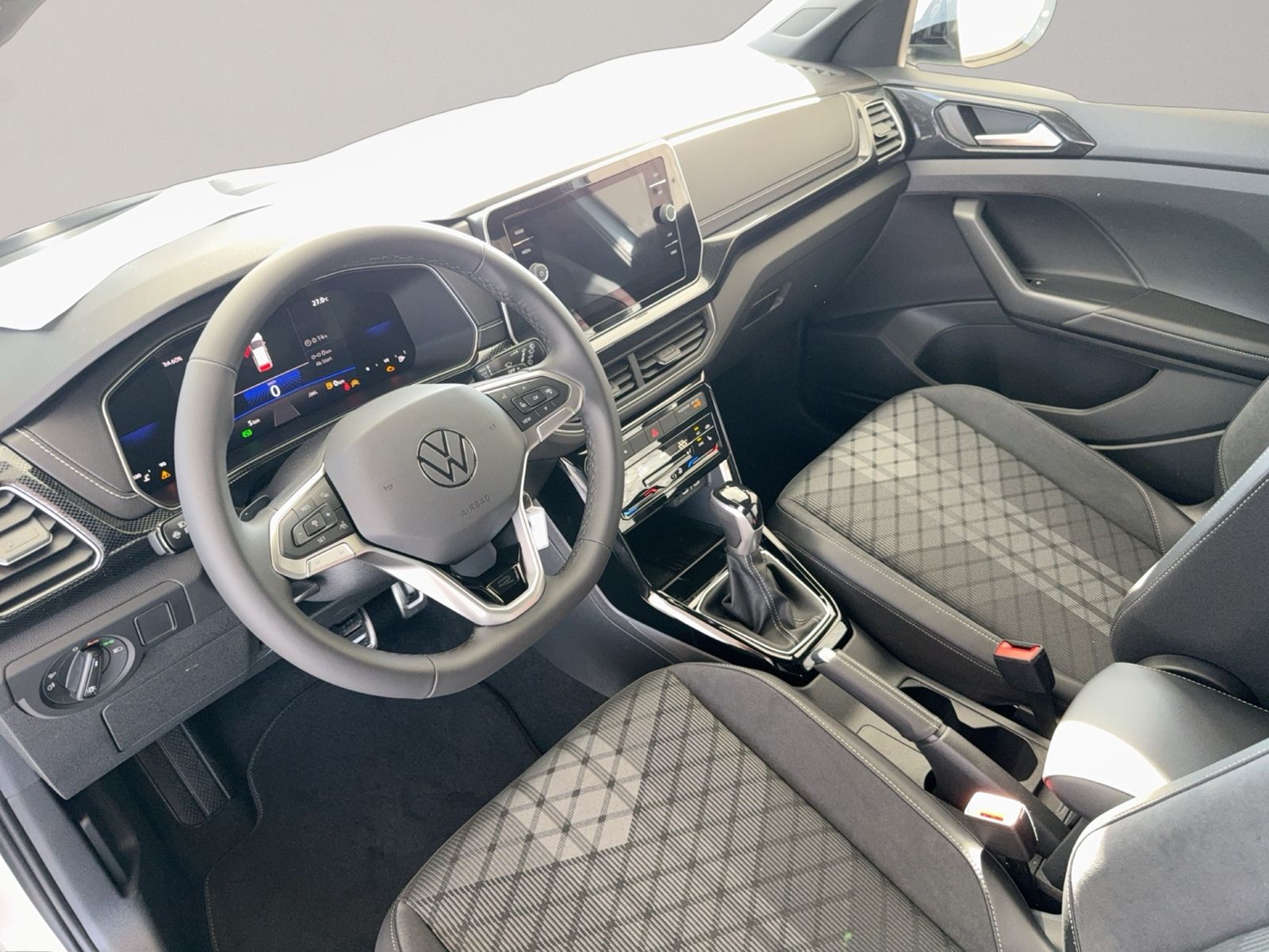 T-Cross R-Line 1.0 TSI, BlackStyle, RearView, Ma