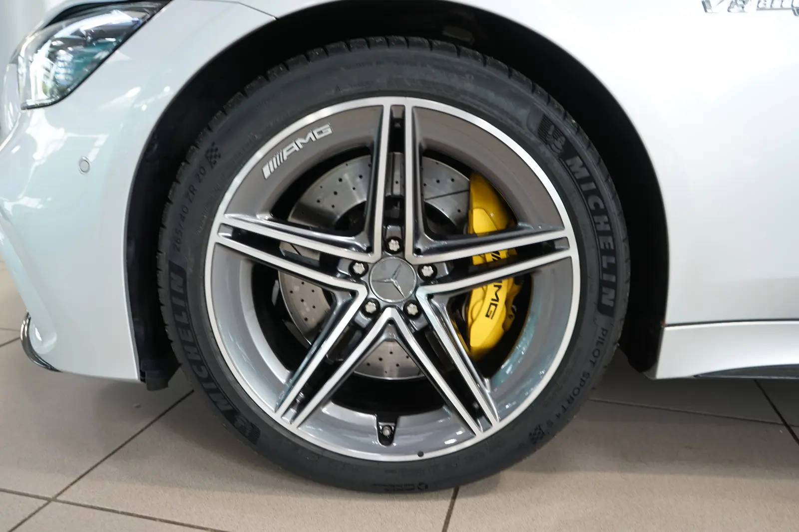 Mercedes-Benz AMG GT 63 S 4-Türer 4M+ Night+Pano+Distr+Massage