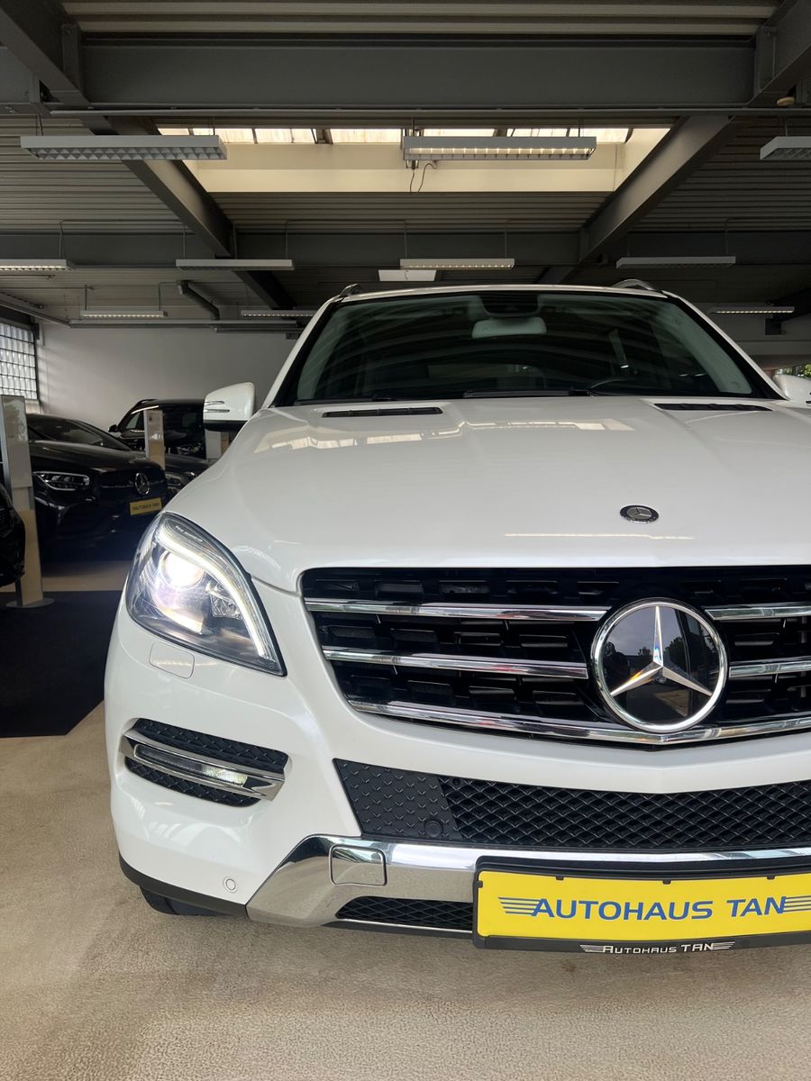 Fahrzeugabbildung Mercedes-Benz ML 350 d BlueTec 4Matic * 1.HAND * GEPFLEGT *