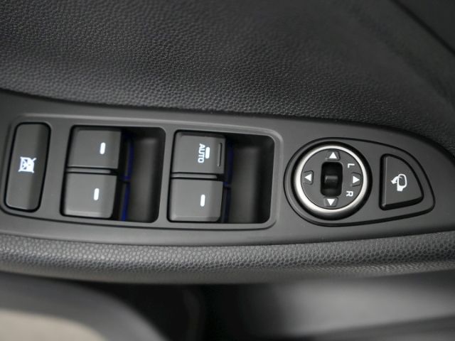 i20 STYLE+NAVI+RÜCKFAHRKAMERA+SCHIEBEDACH+SITZ-/