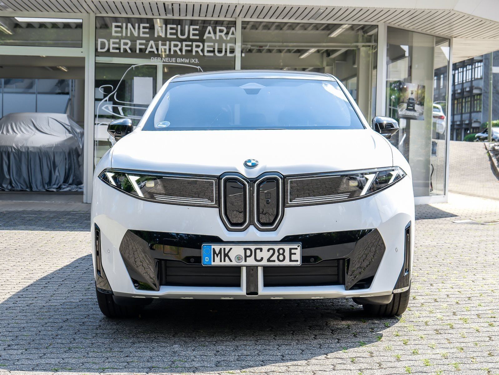 BMW iX3 - Bild 8