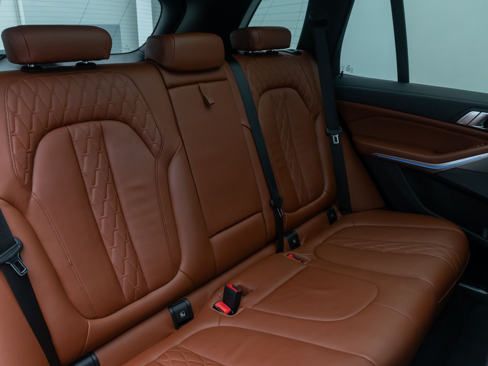 Fahrzeugabbildung BMW X5 xD45e M Sport Laser 360° DAB HUD H/K Panorama