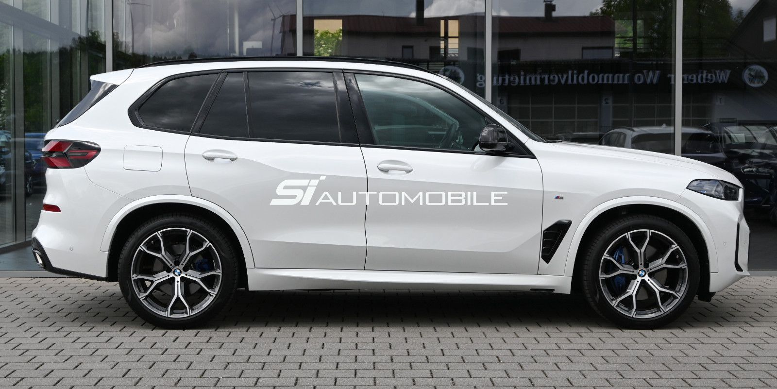 Fahrzeugabbildung BMW X5 xDr.30d M-Sport Pro °UVP 127.740€°EXKL.-PAKET