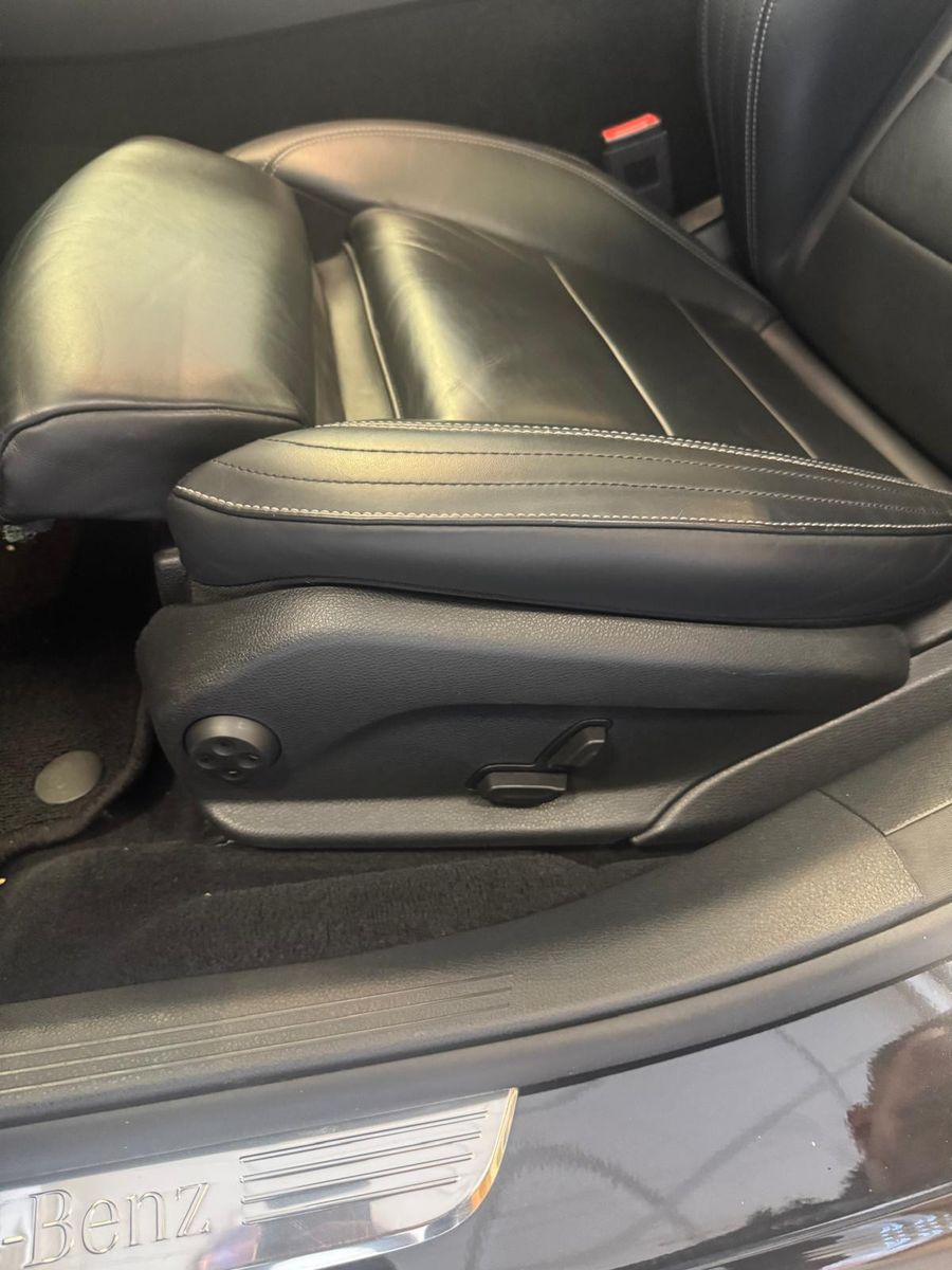 Fahrzeugabbildung Mercedes-Benz E 400 T-Modell 4Matic/LED/PANORAMA/AMG-LINE/NAVI