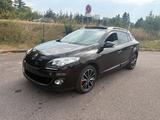 Renault Megane III Kombi BOSE Ed. 1,6dCI Kamera/Pano/AHK - Renault Megane Gebrauchtwagen in Freiburg