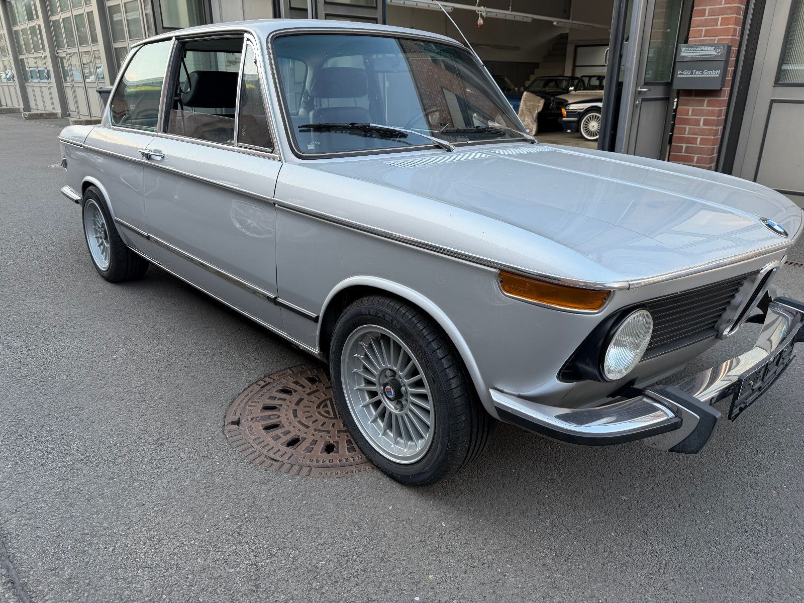 Fahrzeugabbildung BMW 2002 tii Top,7x15 Alpina,Schiebed.,Recaro,Leder