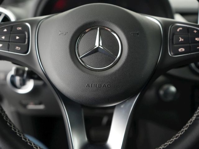 B 200 EDITION DCT+AHK+NAVI+LED-SCHEINWERFER+SITZ