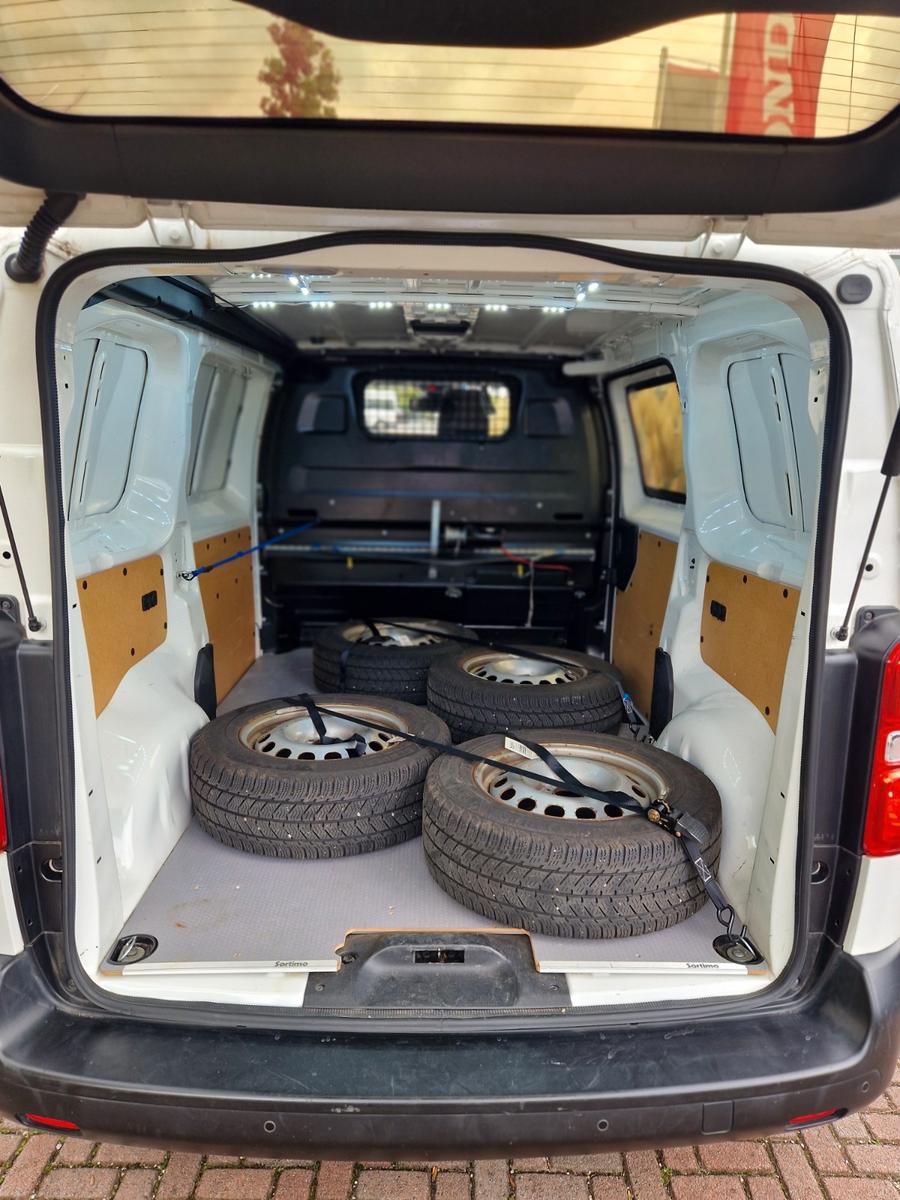 Toyota Proace L1 Kasten Meister PDC V+H Kamera Navi