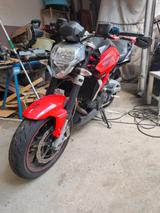 Aprilia Shiver 750 ABS + Zubehör  - Offers
