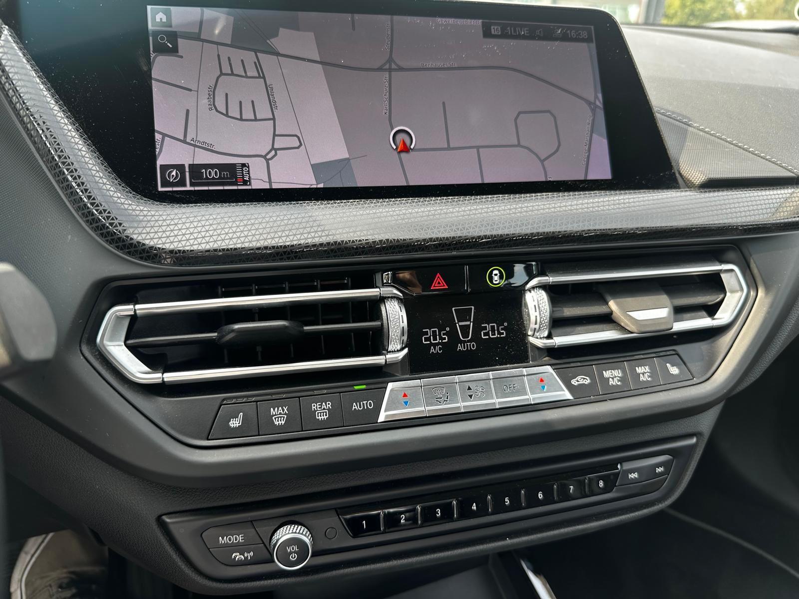BMW 118 1 Limousine 118i LED Navi HeadUp Sport Line, миниатюра 24