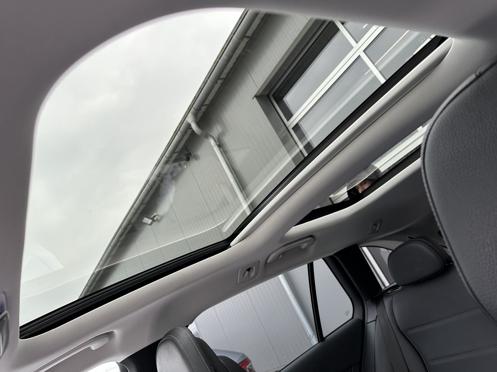 Fahrzeugabbildung Mercedes-Benz C 220d T All Terrain 4M NAV+LED+PANO+AHK+ACC