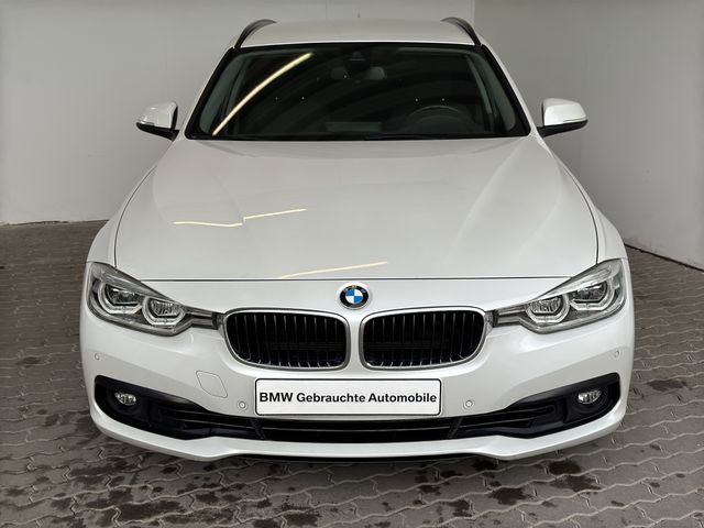 BMW 330iA xDr Tour. Advantage Navi.LED.PDCv+h.WLAN