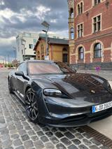 Porsche Taycan 4S S performance+ - Porsche Taycan in Köln