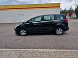 Peugeot 5008 1.6 e-HDi 112CV Stop&Start cambio r - Peugeot 5008 mit Diesel-Antrieb: Limousine